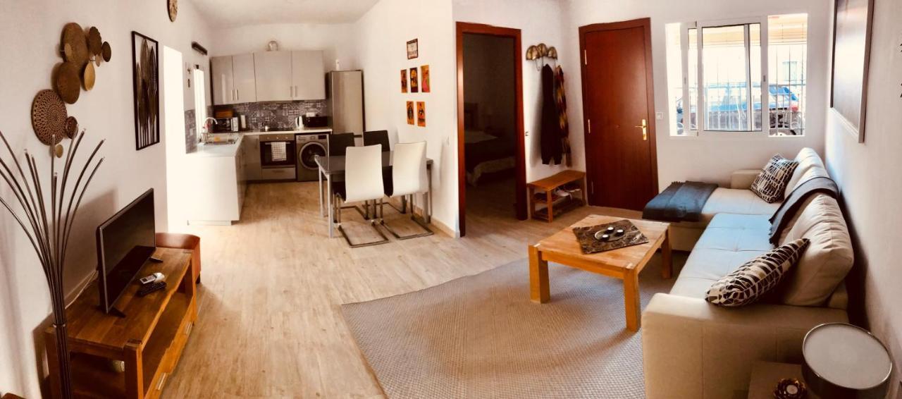Town House With Patio In Quiet Residential Area 10 Min From Beach Torremolinos Exterior photo