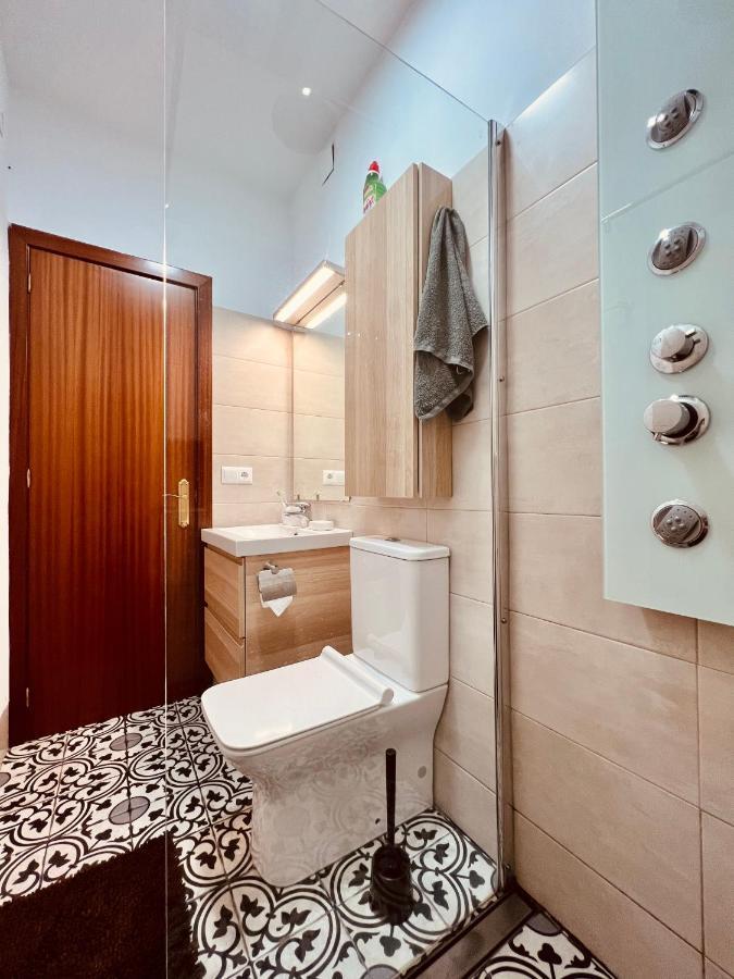 Town House With Patio In Quiet Residential Area 10 Min From Beach Torremolinos Exterior photo